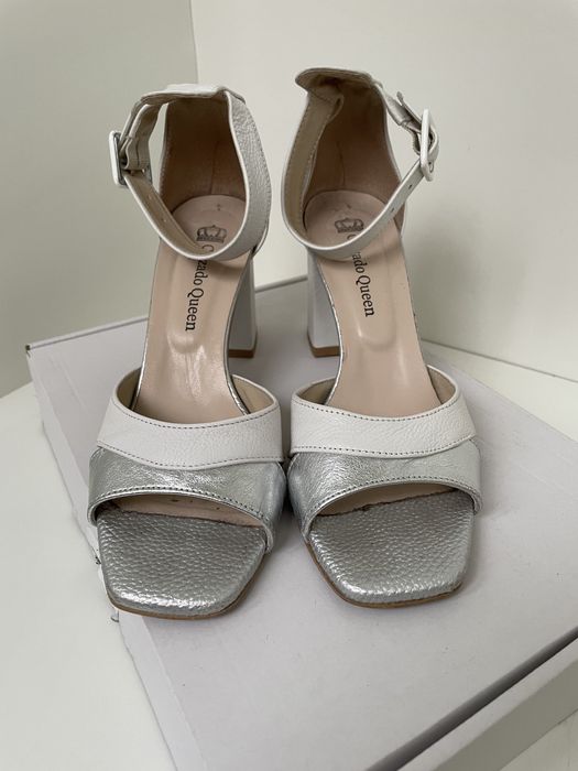 Buty ślubne sandałki