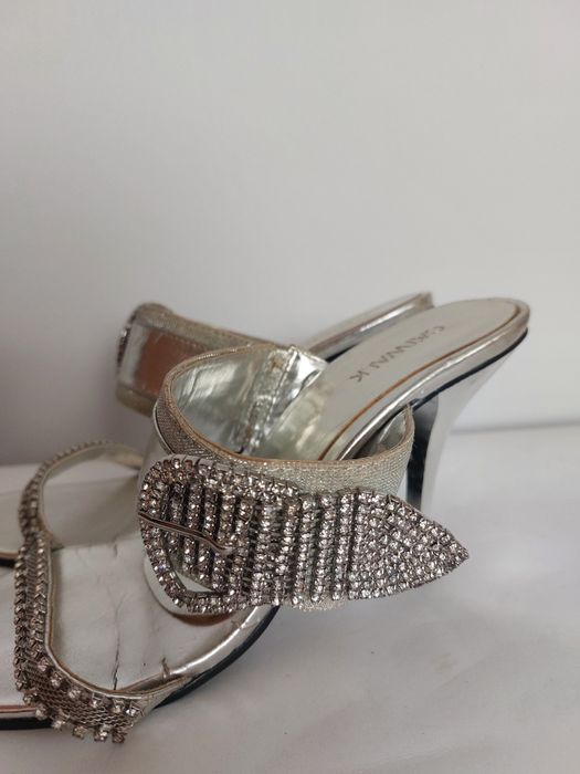 Szpilki klapki na szpilce srebrne cyrkonie 39