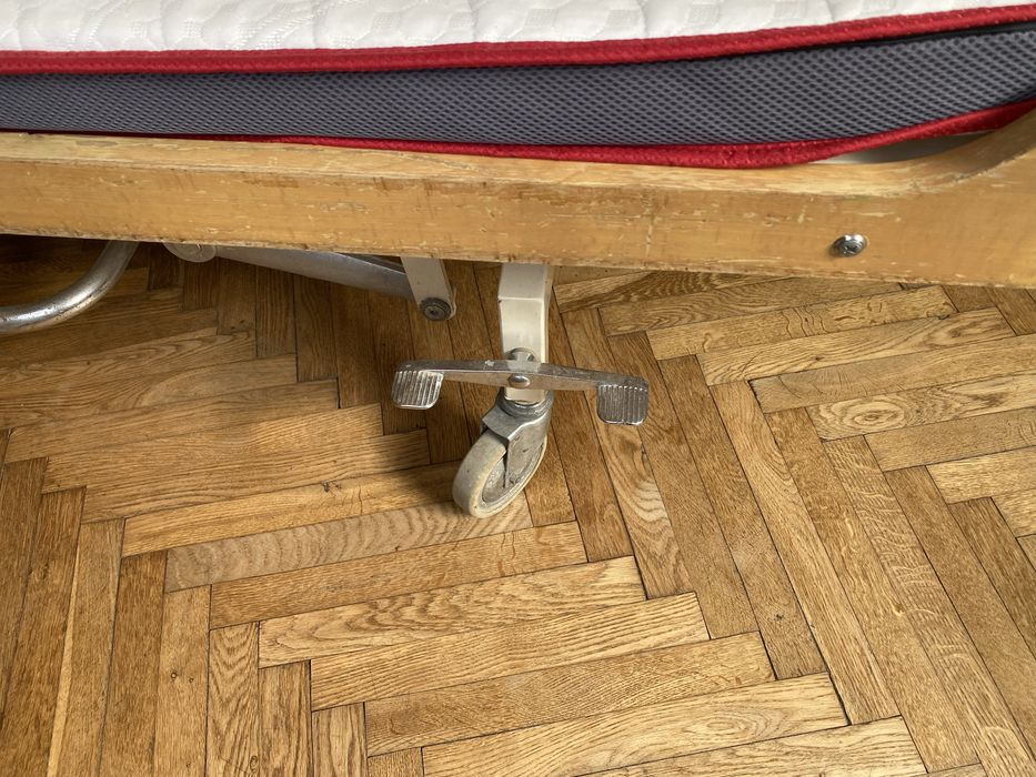 Продам ліжко для інвалідів