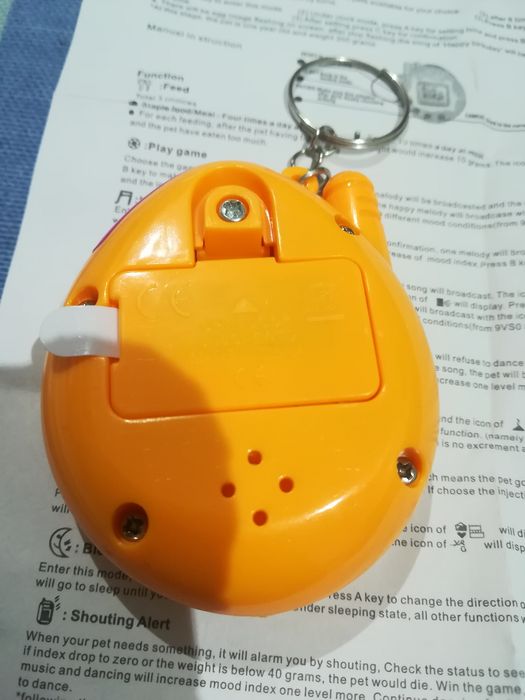 Tamagotchi novo laranja