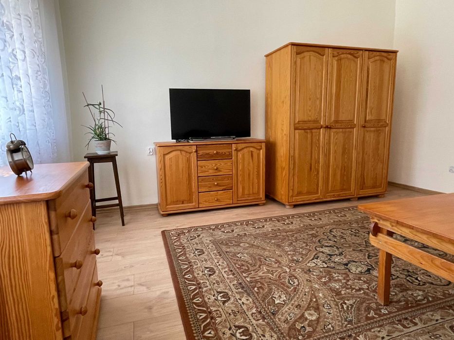 Kawalerka na parterze domu jednorodzinnego w wygodnej lokalizacji.