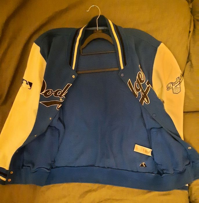 Vendo casaco LA Dodgers (usado)