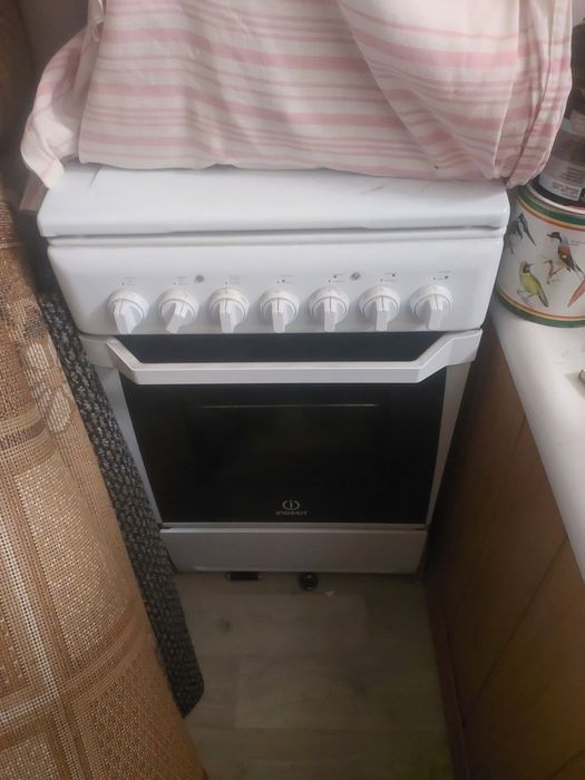 Електрична плита Indesit .Електроплита,Плита електрична.Відмінний стан