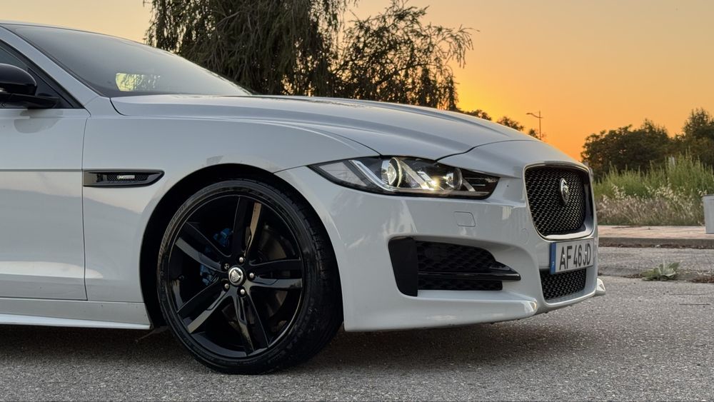 Jaguar XE 2.0D 163Cv Versão R-Sport