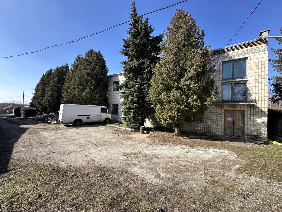 Оренда приміщення вільного призначення в пригороді Тернополя.