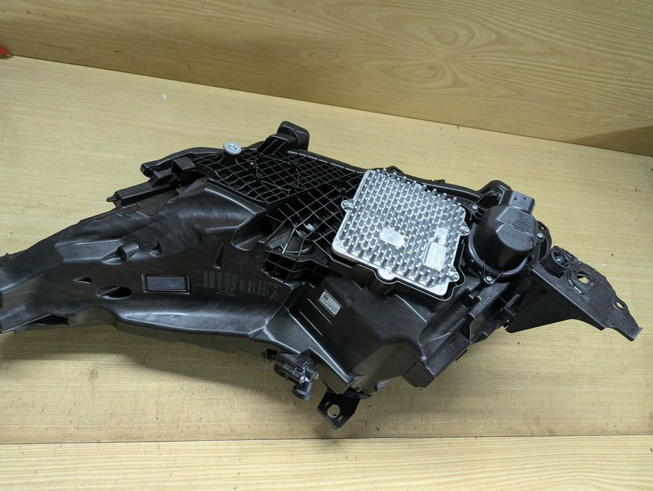 Фара Land Rover RANGE ROVER Sport LED