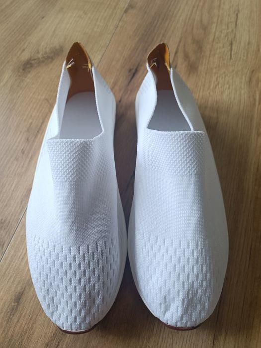 Buty NOWE lekkie trampki damskie białe