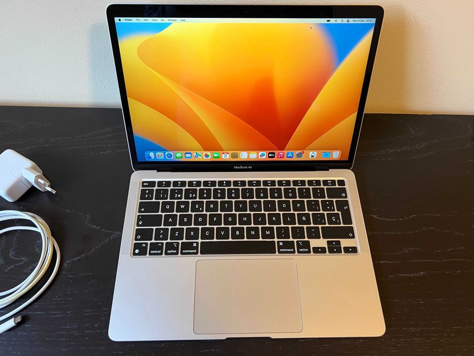 Macbook Air 13'' M1 - 256GB / 8GB RAM