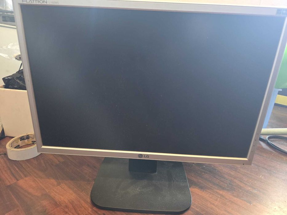 PC Completo Quase de Borla Pronto a trabalhar