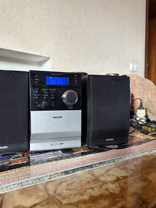 Музичний Центр Philips MCM 1120 / USB / CD / FM / Пульт
