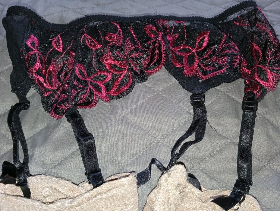 Элегантный пояс для чулок с вышивкой, чулки в комплекте, М