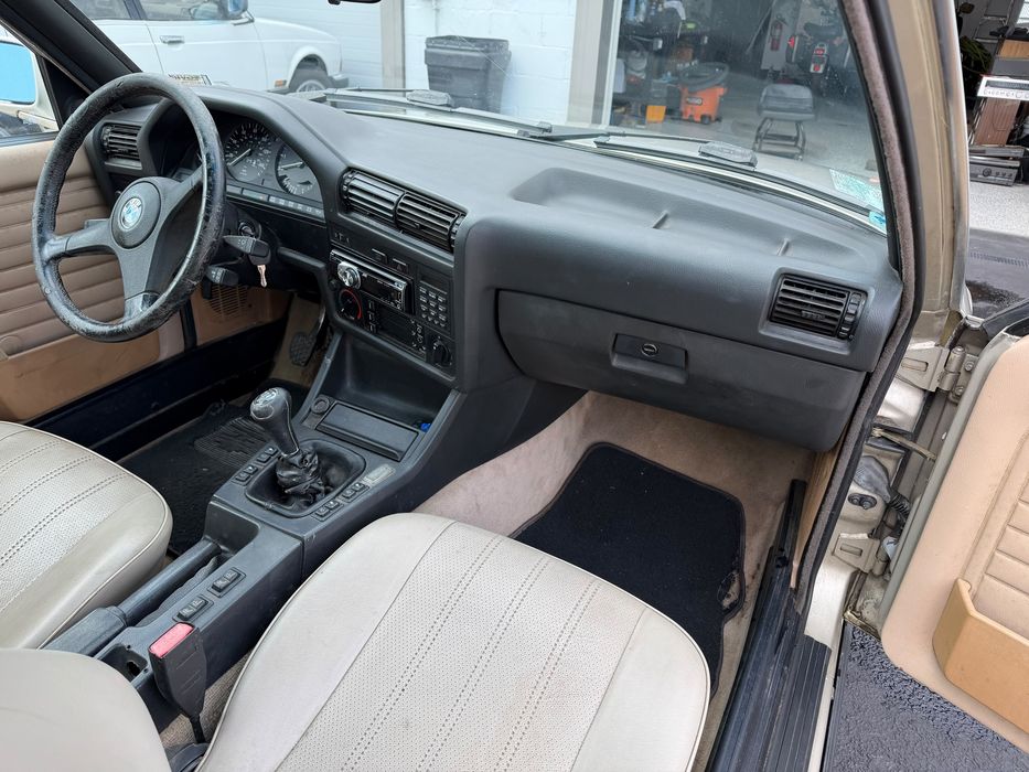 Kultowe Bmw 325i manual !
