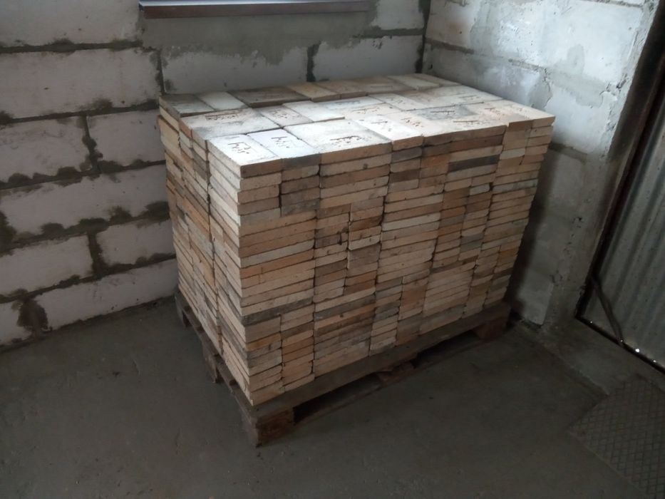 Cegły szamotowe, płytki szamotowe