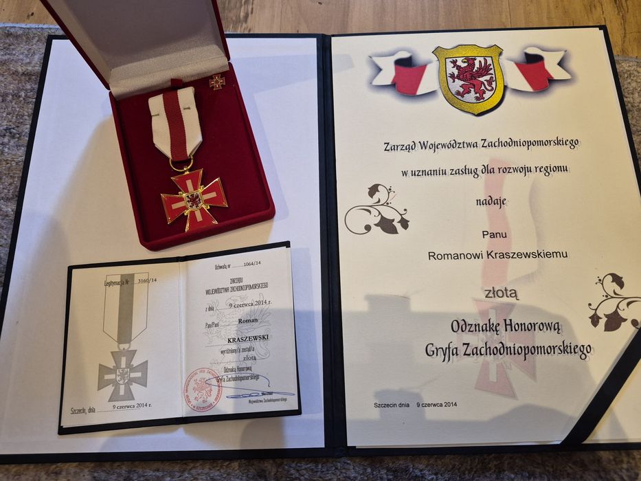 Złota odznaka Honorowa Gryfa Zachodniopomorskiego
