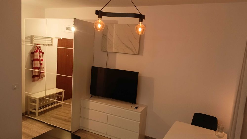 przytulne studio, I wynajem po remoncie, pełne wyposażenie, bezczynsz.