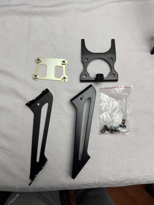 Suporte matrícula MT07 original