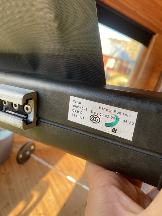 Сітка-рулета в багажник Volvo V90 Cross Contry2017