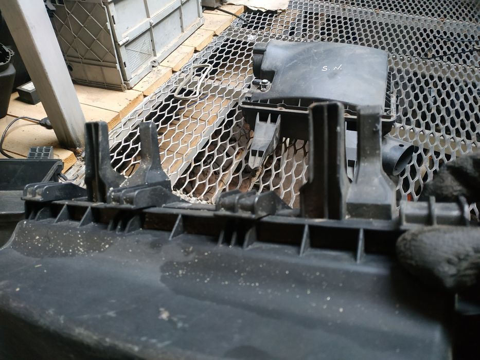 Корпус воздушного фильтра Мерседес спринтер 901-906,Фольксваге Крафтер