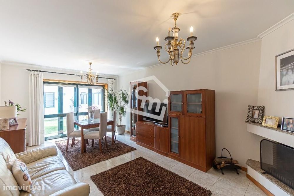 Moradia Duplex T3 - com Terraço - Águas Santas - Maia
