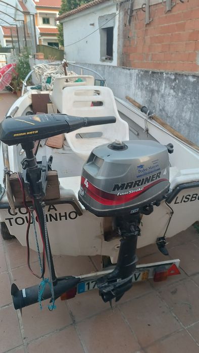 Barco  com 2 motores ideal para pesca