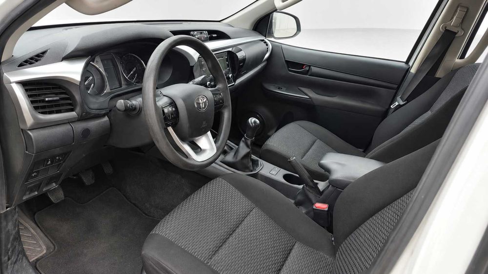Toyota Hilux 2.4 D-4D 4WD CD CM