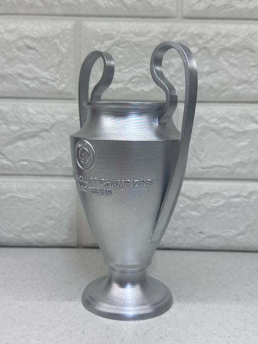 Кубок UEFA 18 см