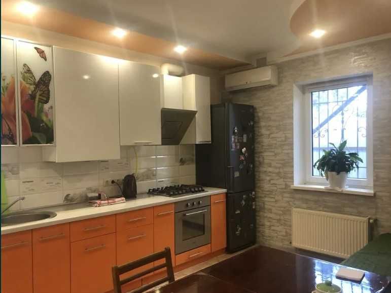 Дом на Таирова, 96 м² , участок 3 сотки. Ремонт