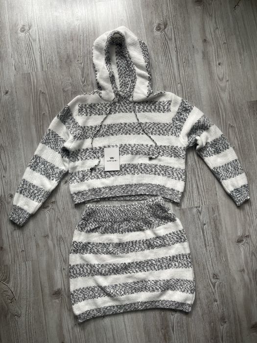 Komplet bluza spodnica M,L szary