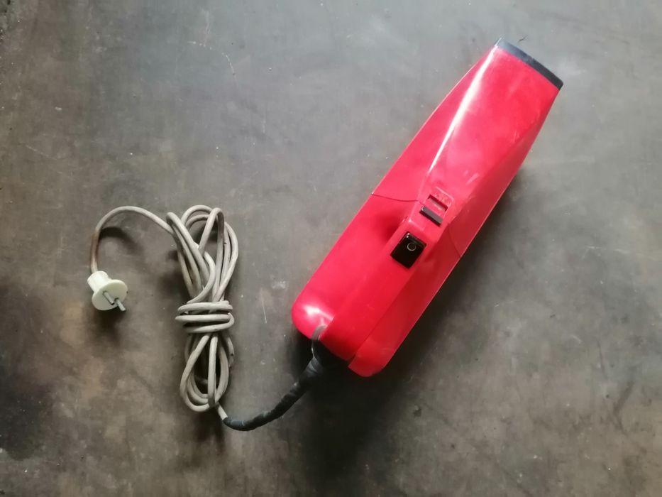 Продам пылесос автомобильный ссср