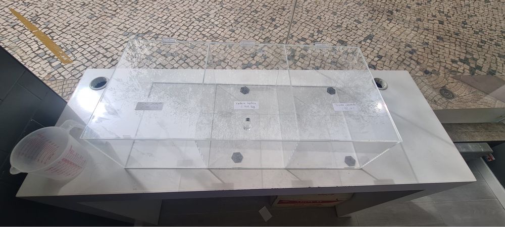 Expositor em acrilico para graos/cereais