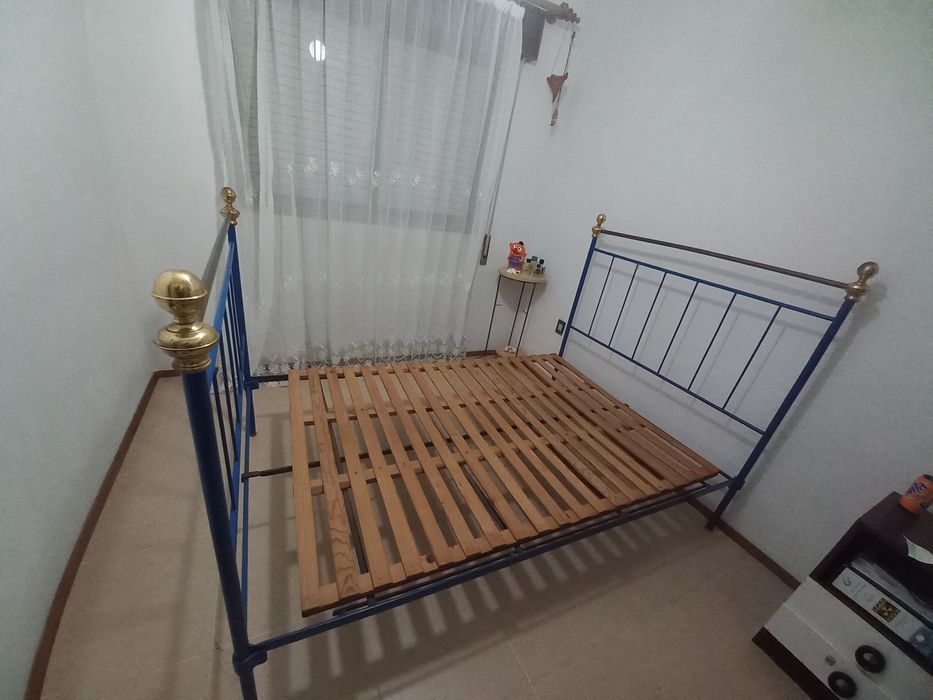 Cama de solteiro