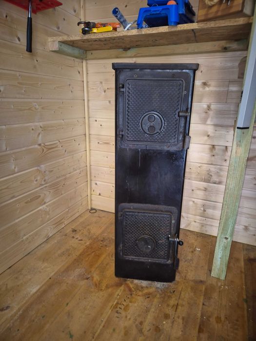 Piecyk żeliwny Koza na drzewo i brykiet