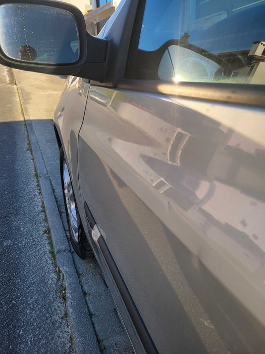Carro impecável, 1 dono, praticamente novo