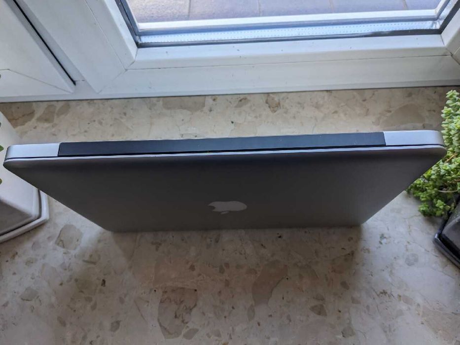 Apple MacBook pro mid-2012 i5 2,5ghz 2/4 high sierra, bateria