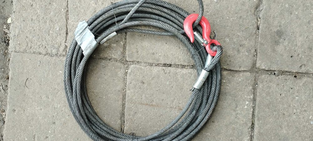 Lina stalowa 10 mm , 18,5metra ,zakuta z dwóch stron, nasmarowana