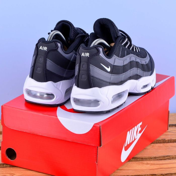 (1989) Акція! Кросівки Nike Air Max 95 чорні з білим (з 36 по 46) найк найки