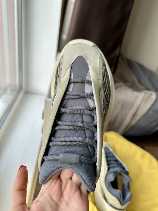 yeezy boost 700 v3 fade salt