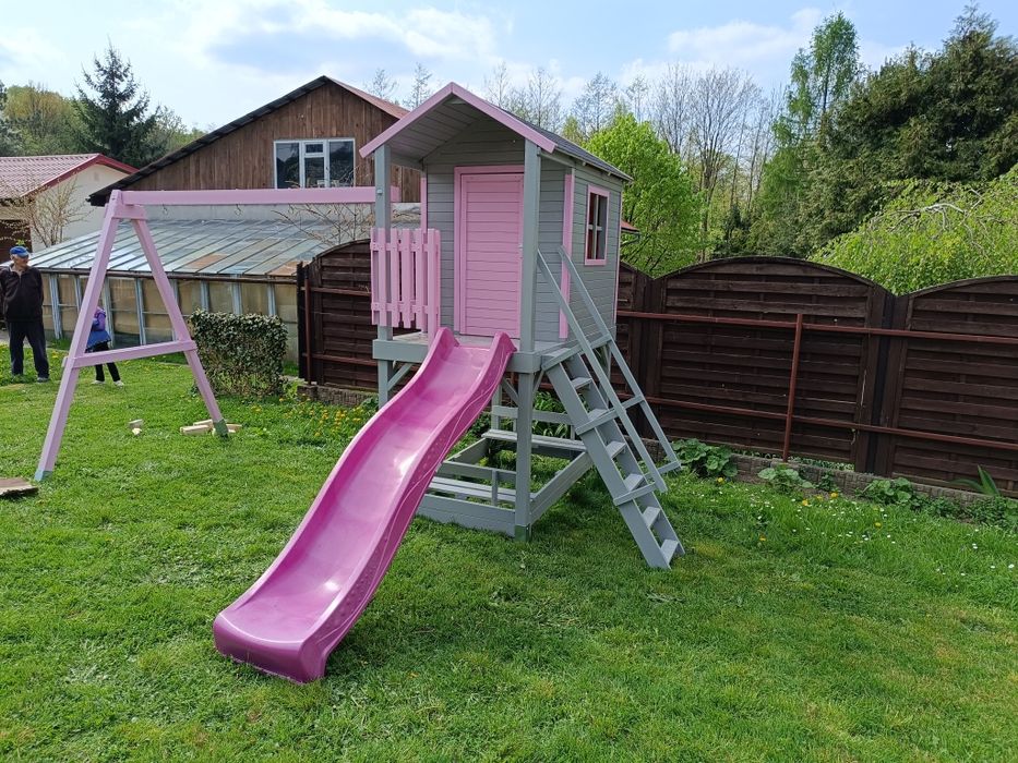Domki dla dzieci z drewna . Plac zabaw do ogrodu