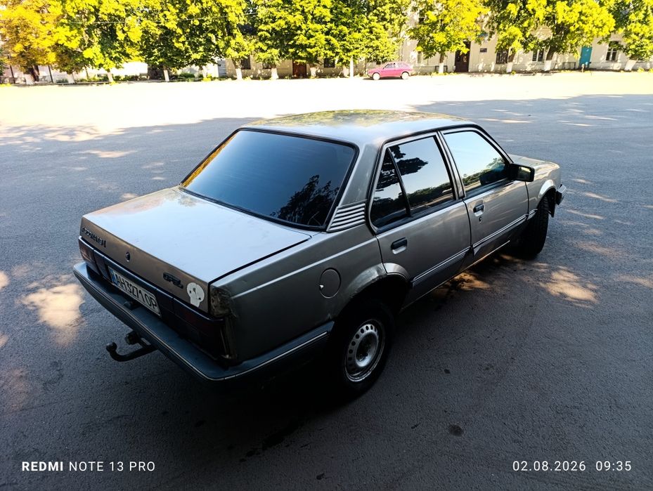 Opel Ascona 1.6i