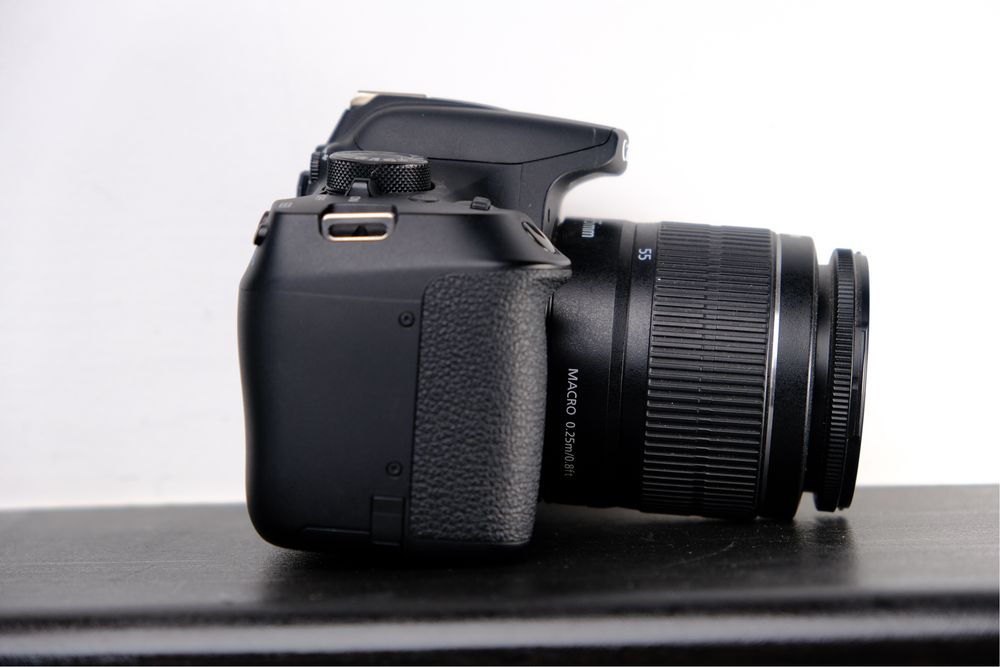 Canon EOS 1300D Kit 18-55 DCIII