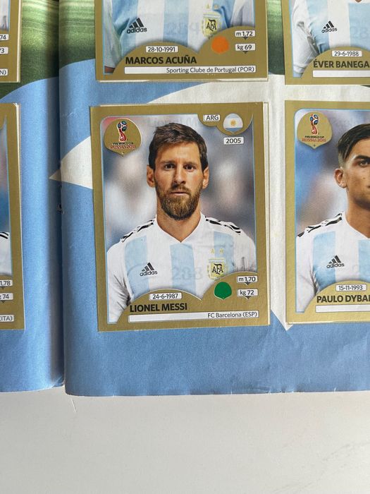 Álbum Panini Mundial 2018 Gold Edition Suíça Quase Completo - Edição Rara