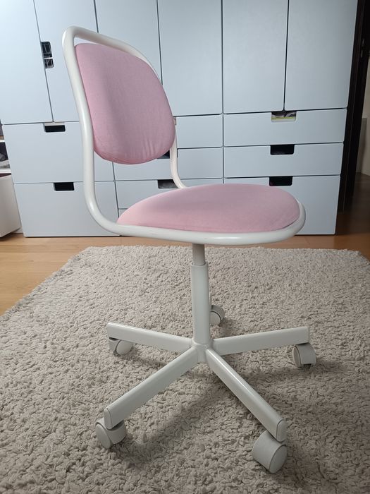ÖRFJÄLL dziecięce kdzesło biurowe IKEA różowe dla dziewczynki