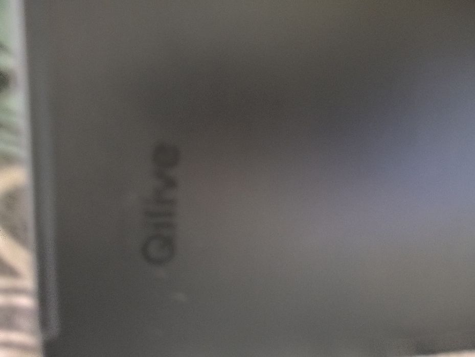 Tablet QUILIVE 256 GB usado e em bom estado