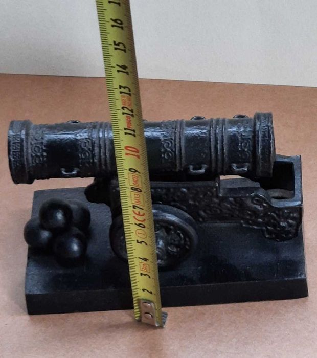 Царь пушка чугун