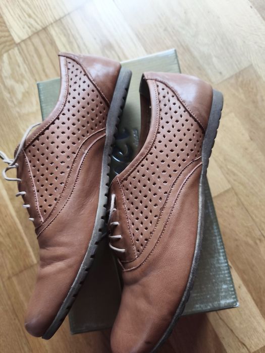 Buty skóra naturalna r.40