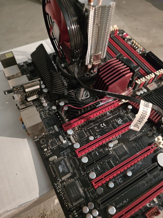 Asus Rampage III EXTREME Motherboard64750866552578122