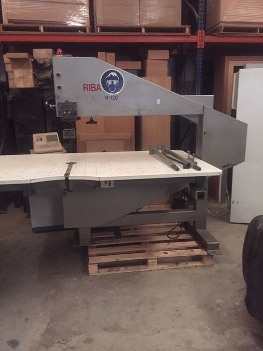 Window Frames, Sanding Tables, Polishers, and Various Machines64729614454017122