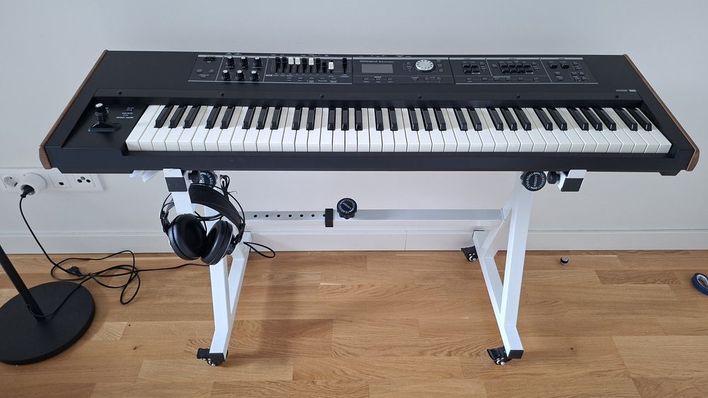Teclado Roland VR-730 V-COMBO