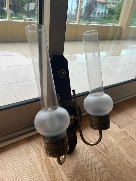 2 Candeeiros de Parede