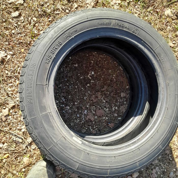 Pneus michelin 135sr15